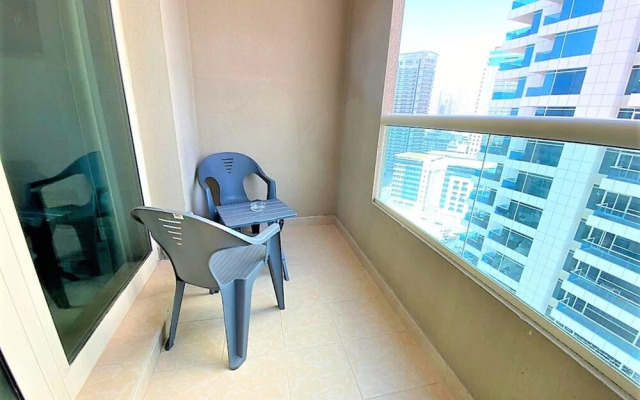 Gorgeous 1bedroom with balcony in Dubai marina