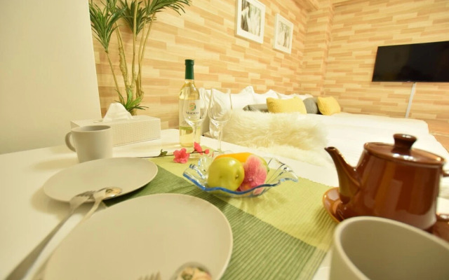 Nipponbashi Art Hotel