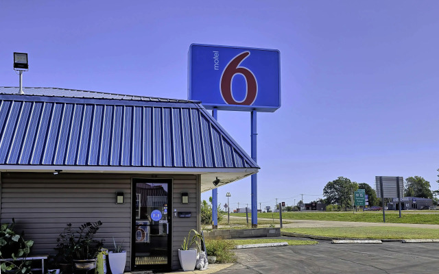 Motel 6 Sullivan, MO