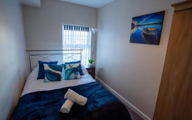 Ample Comforts, Centrally Located, Town Centre