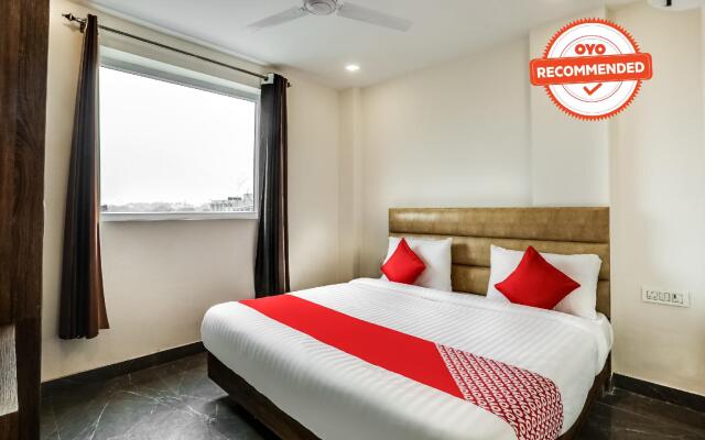 OYO Flagship 47937 Sector 25 Rohini