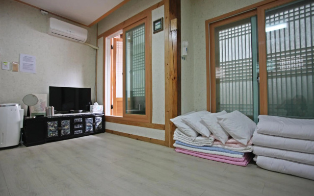 Nuhadang Hanok Guesthouse