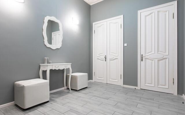 Апартаменты на набережной реки Фонтанки 64