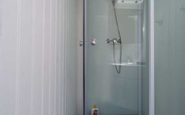 Comfortable House Boat in Homps with Roof Terrace