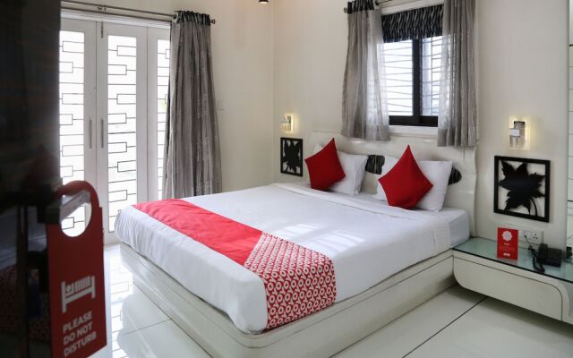 OYO 17286 Lrh Service Apartments
