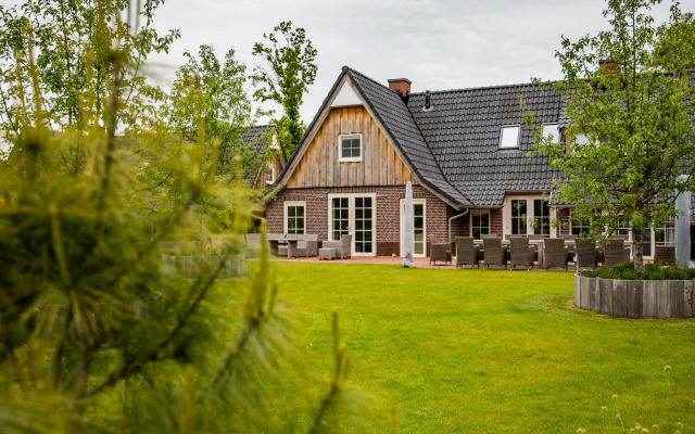 Beautiful House With a Fireplace