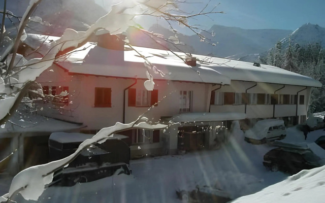 Hotel Crea