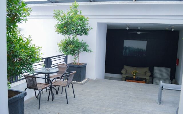 Le Mansion Senopati Hotel