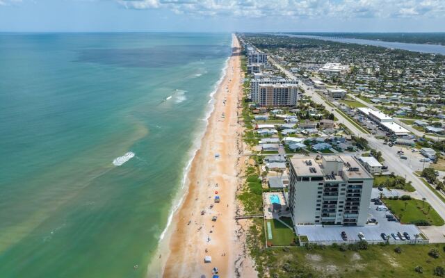 Oceanfront Penthouse #11b