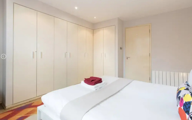 Oxford Street Apartment