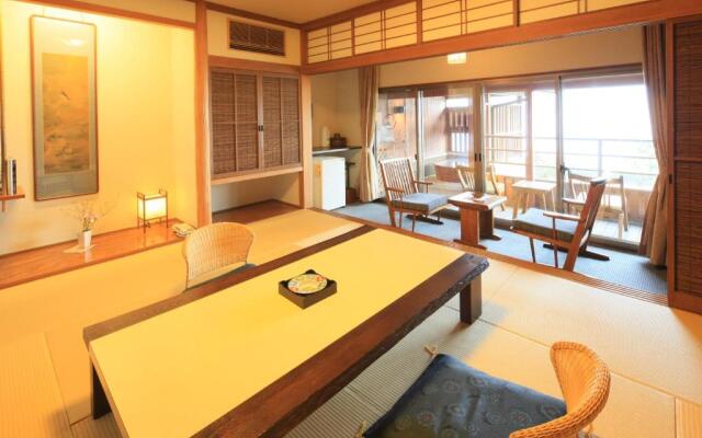 Atami Ajiro Onsen Taiseikan