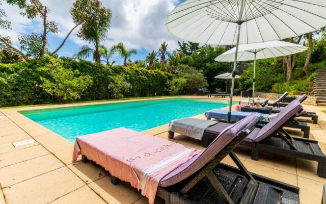 Magnifique Villa, Piscine,5BR à 5 min pied du club 55