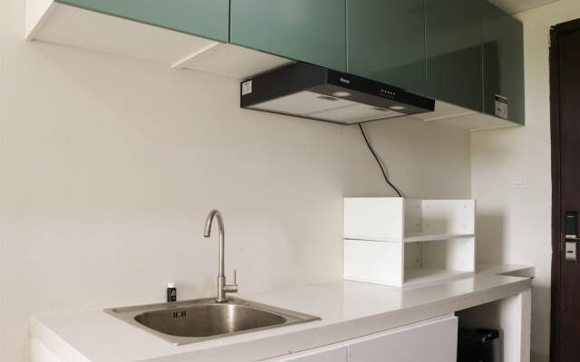 Elegant And Comfy Studio At Daan Mogot City Apartment