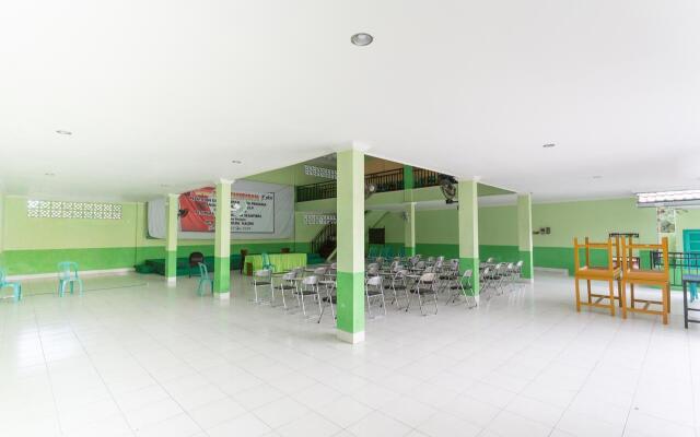 OYO 1745 Guest House Nur Aziziah 2