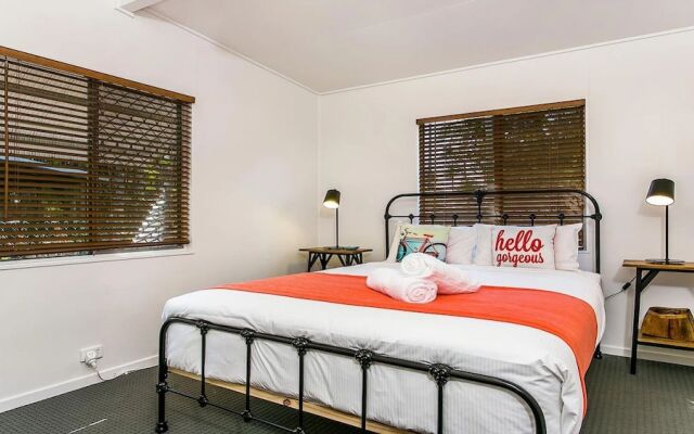 Your Luxury Escape - Bungalow 8