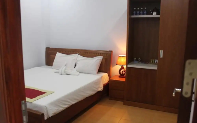 Phan Van Hotel