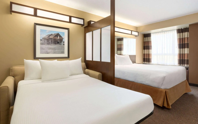 Microtel Inn & Suites by Wyndham Weyburn