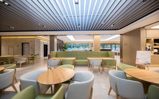 Ji Hotel Jinan East Railway Station