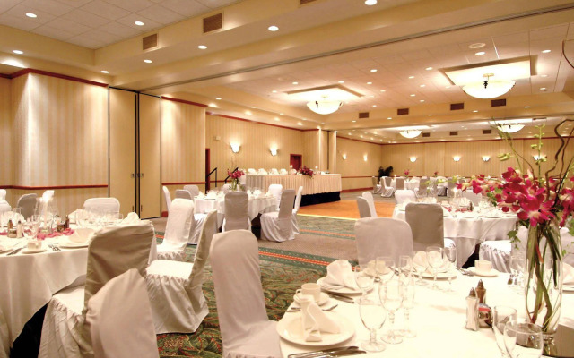 Hilton Garden Inn Edmonton International Airport