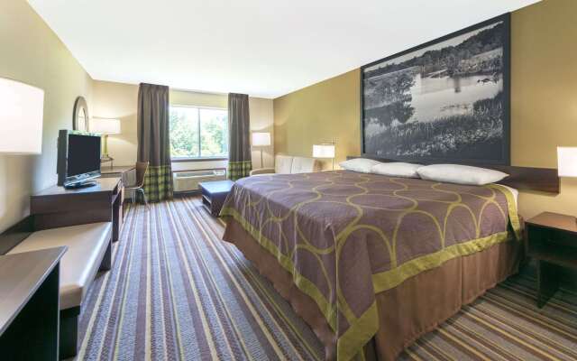 Super 8 by Wyndham Perry