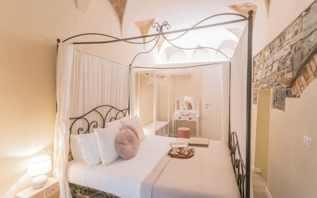 Romantic Escape City Centre With Jacuzzi & Parking by Rent all Como