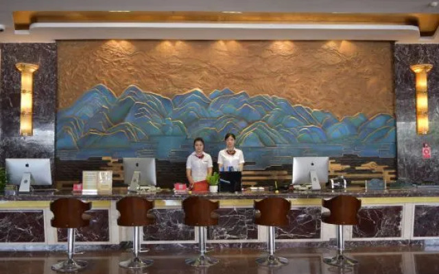 Baoshan Minghe Hotel