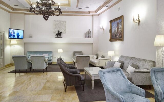 Hotel Maestranza