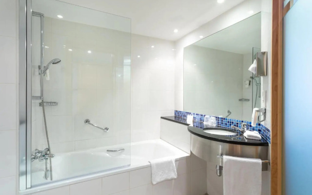 Holiday Inn Express Lisbon - Oeiras by IHG