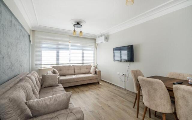 Altiparmak central 4 bedroom apartment