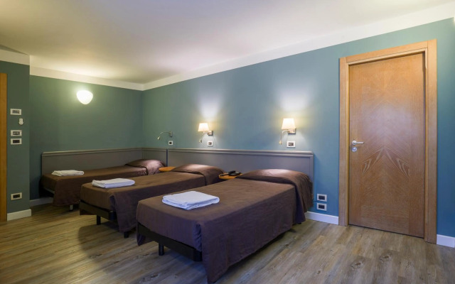 Hotel Montebello