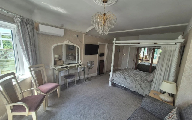 OYO Lavender House Hotel