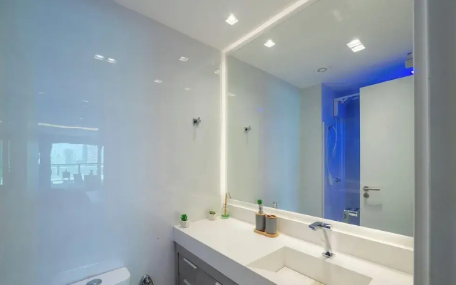 Oceanfront Studio in Condominium Ops0337