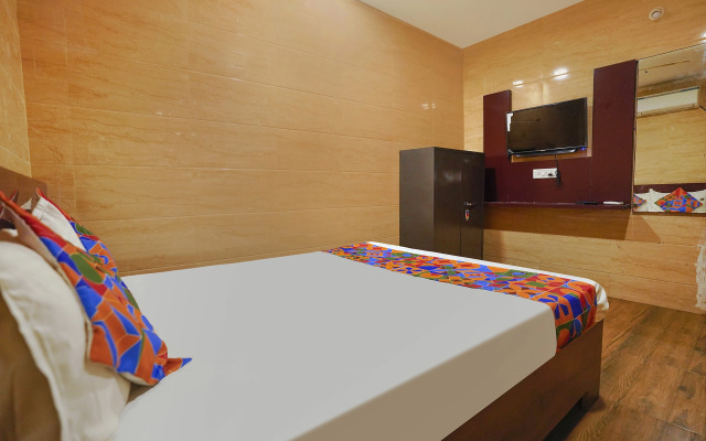 Fabexpress Arunachala Guest House