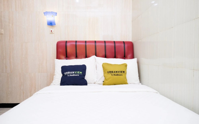 Urbanview Hotel Mawar Sharon Near Alun Alun Batu – Guest Rooms – Batu