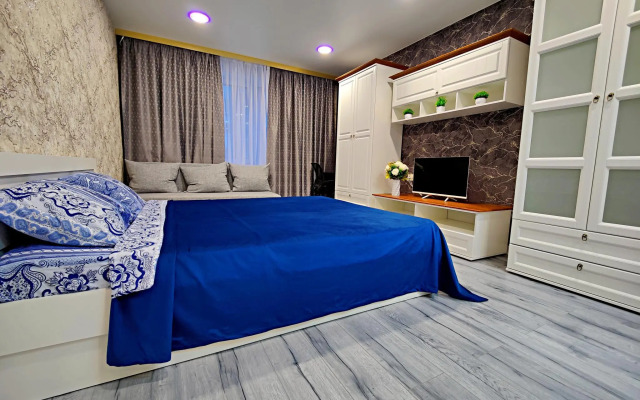 Уютные сутки на улице Николая Баженова 10