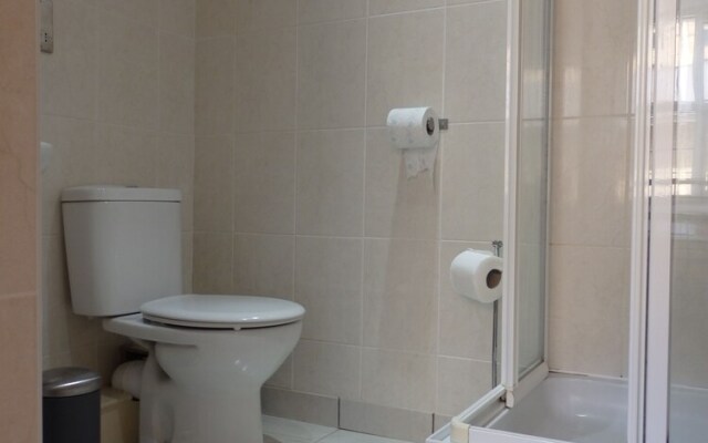Stunning 2-bed Apartment Located in Gateshead