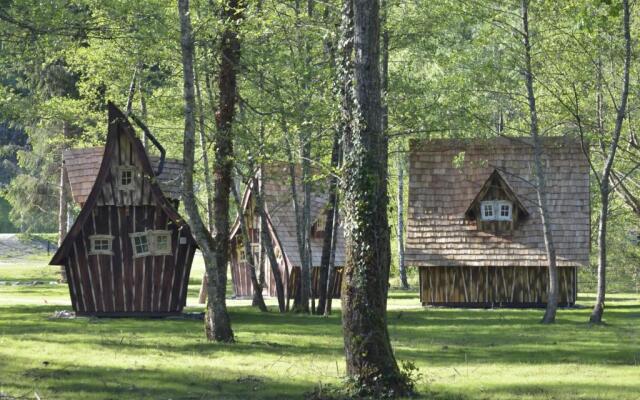 Logis Hôtel les Lodges Du Lac