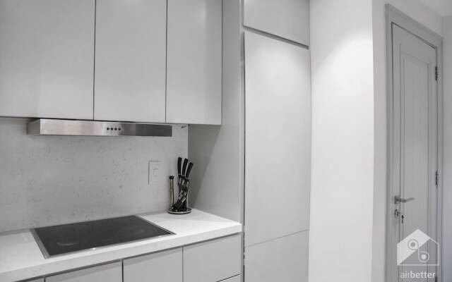 Luxurious Apartment With Iconic Burj View