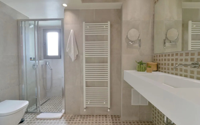 Mirivili Rooms & Suites Hotel