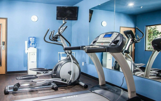 Comfort Inn Lees Summit @ Hwy 50 & Hwy 291