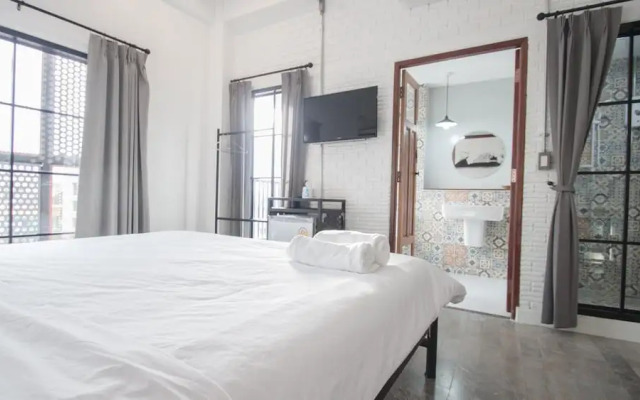 V1 Room Hotel