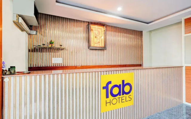 Fabhotel Royal Garuda Palace