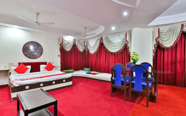 Hotel Gokul