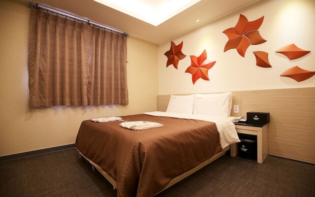 Asan Urban Brown Hotel