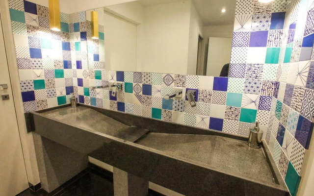 Nautilus Hotel