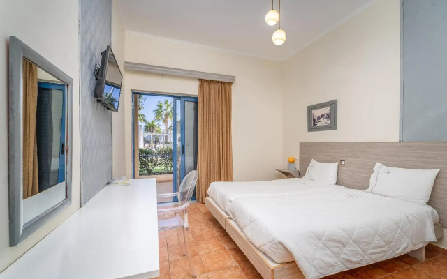 Ianos Hotel