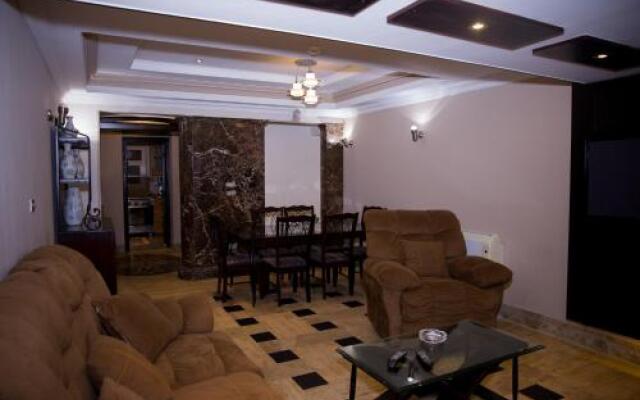 Tohfa Luxury Apartment