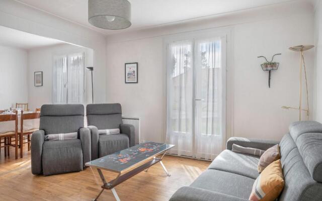 Une grande villa dans les pins, entre Loire et Océan