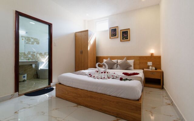 Tea Leaf Hotel