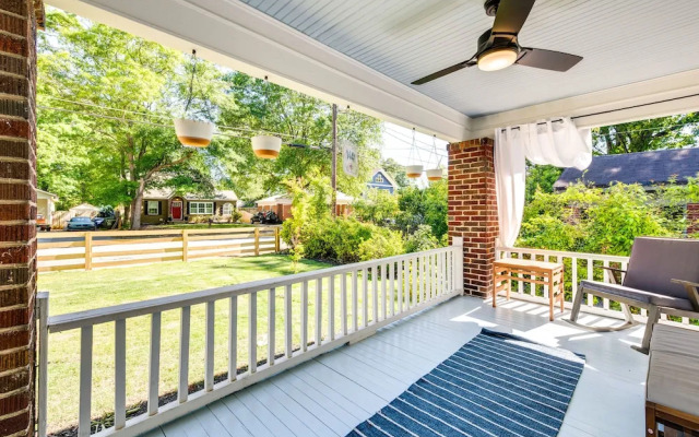 Updated Atlanta Getaway w/ Yard ~ 5 Mi to Downtown